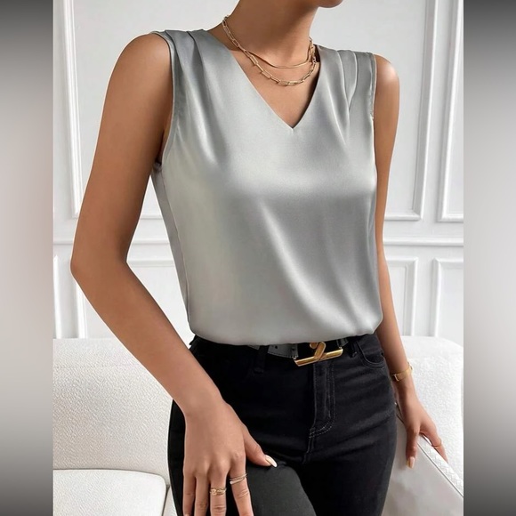 Luxe V neck sleeveless blouse - Picture 1 of 15